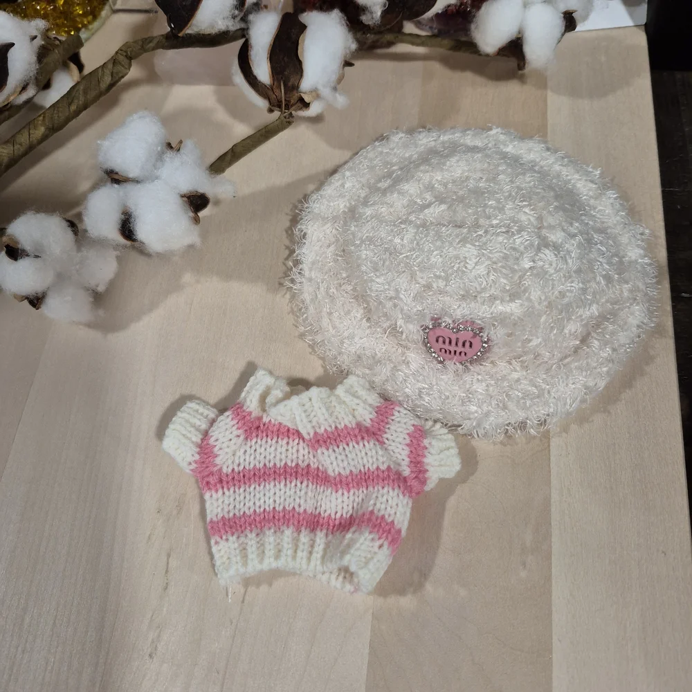 🩷🤍NEW🩷🤍 ADORABLE!! PINK AND CREAM LABUBU 2PC Set With Hat and Sweater ONLY